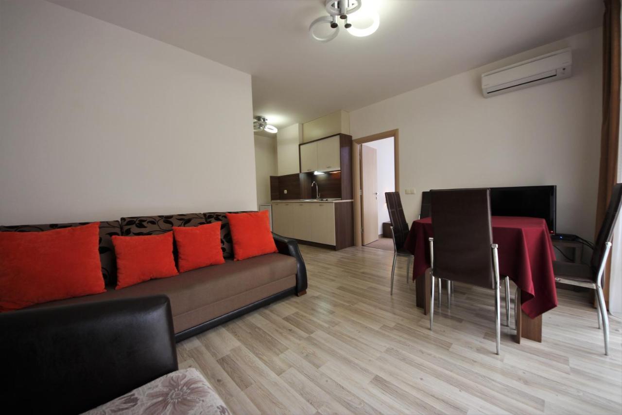 Menada Tarsis Apartments Sunny Beach Room photo