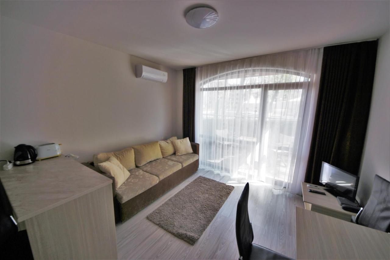 Menada Tarsis Apartments Sunny Beach Room photo