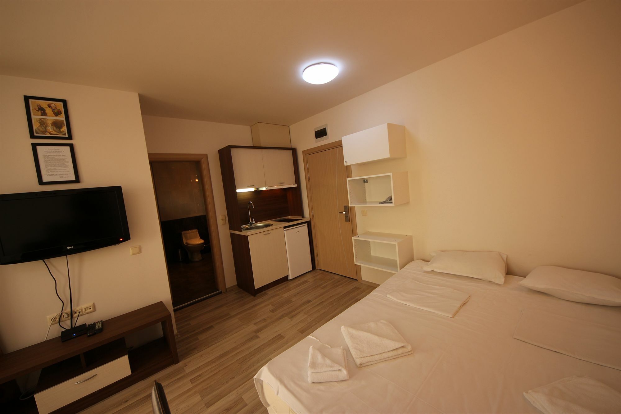 Menada Tarsis Apartments Sunny Beach Exterior photo