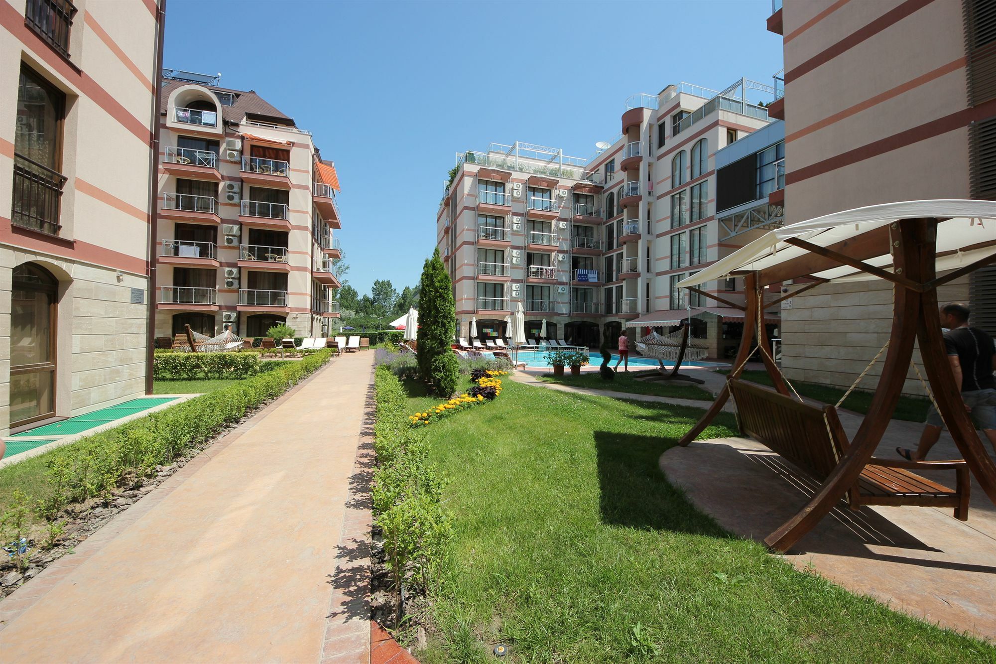 Menada Tarsis Apartments Sunny Beach Exterior photo