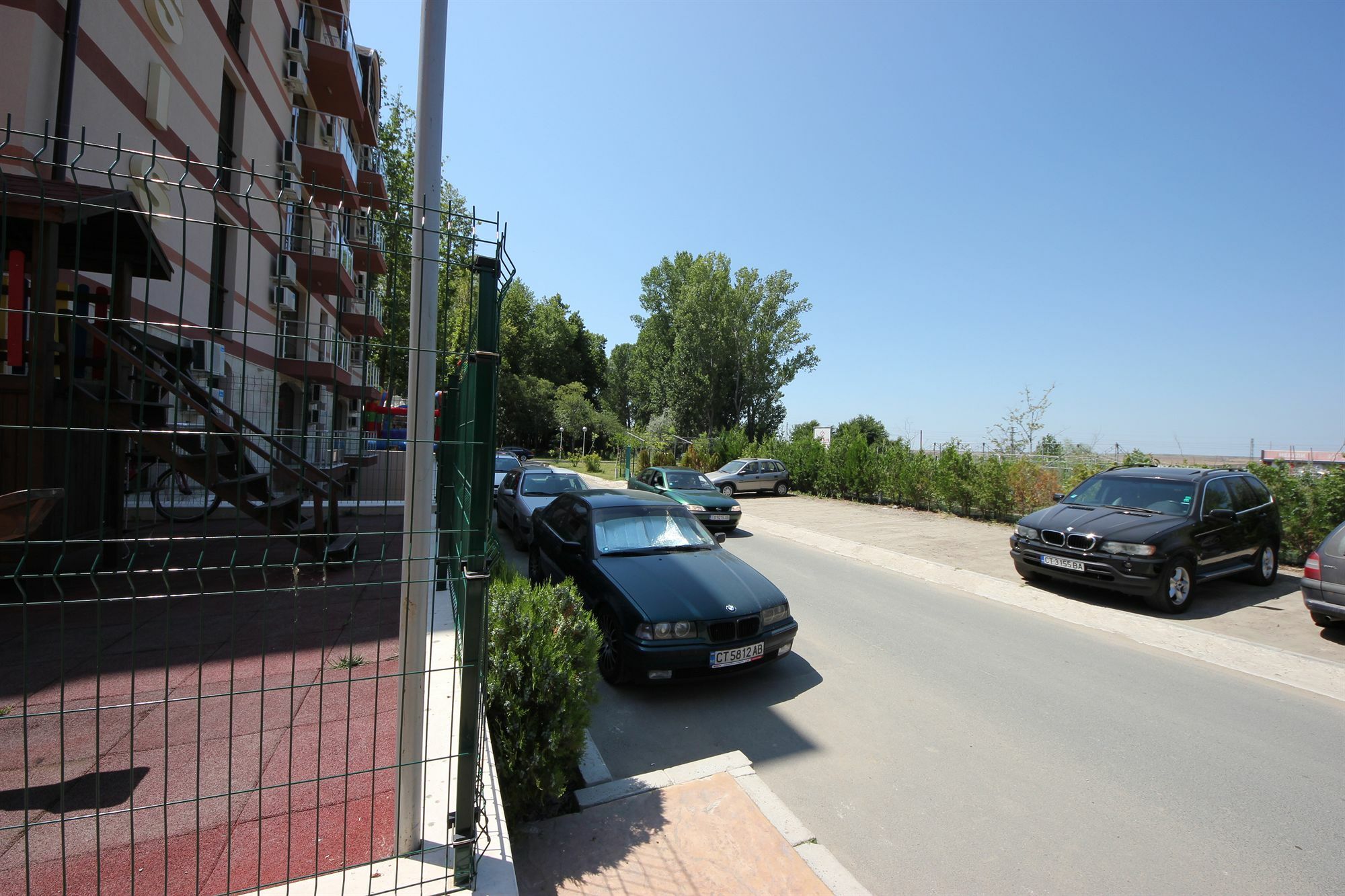 Menada Tarsis Apartments Sunny Beach Exterior photo